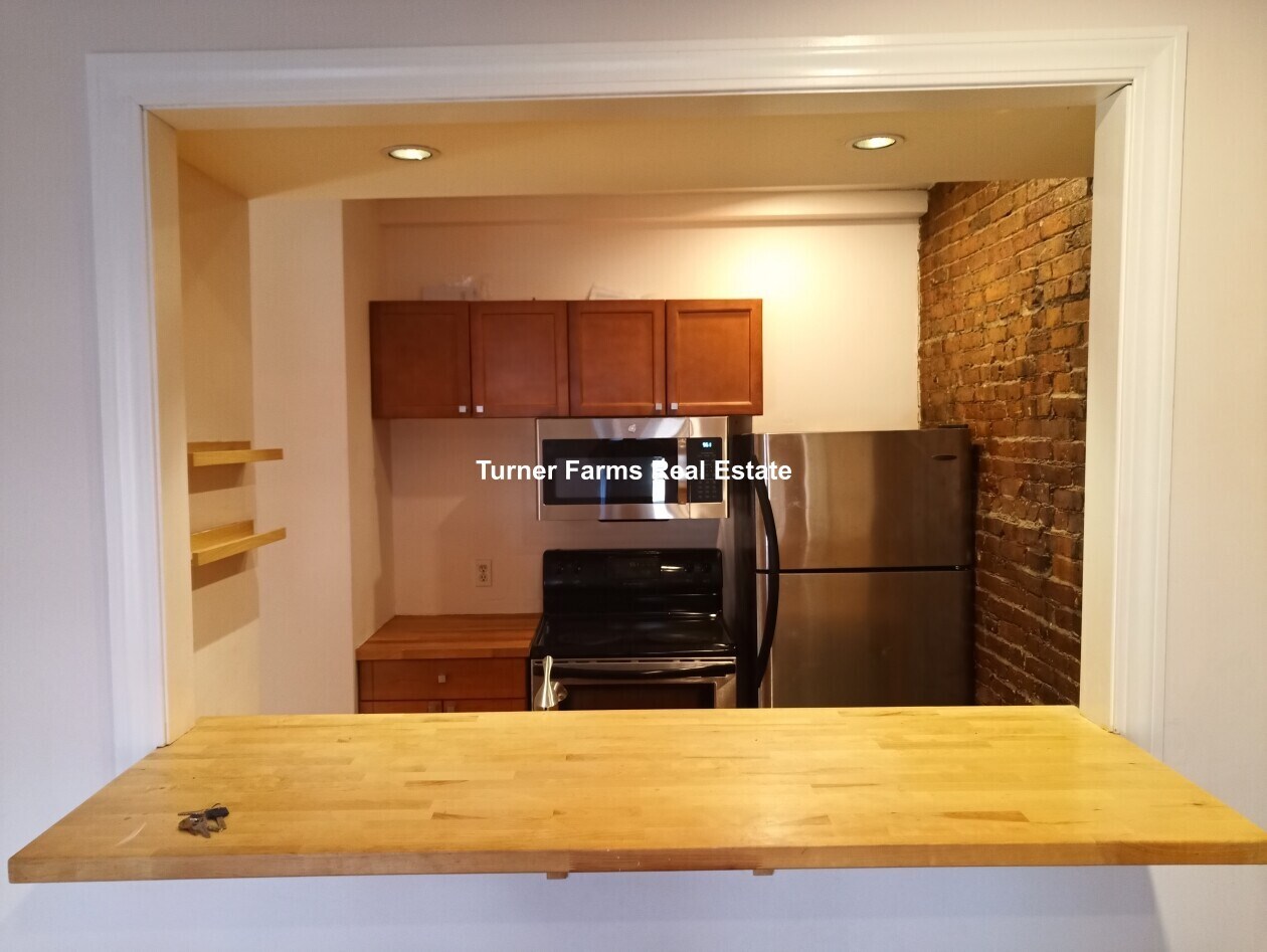 Building Photo - 204 Northampton St