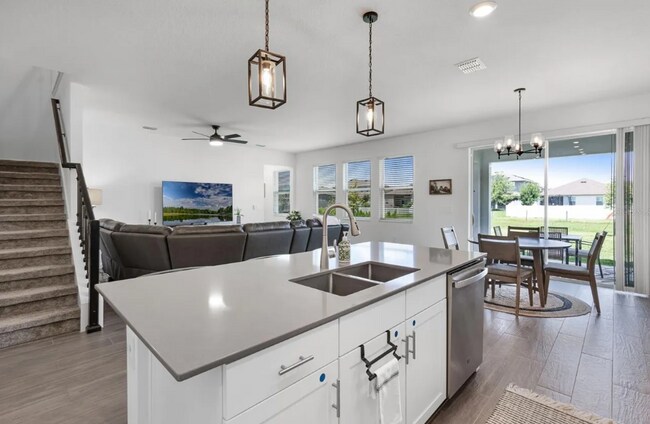 Building Photo - 11791 Language Wy