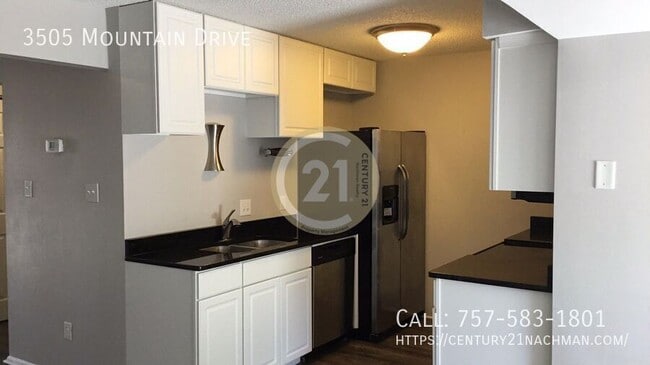 Building Photo - 3505 Mountain Dr