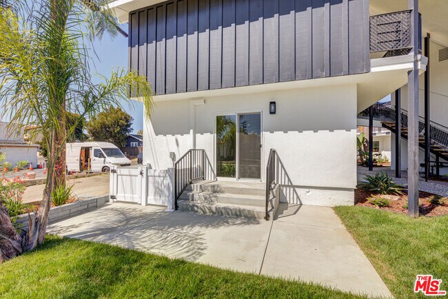 Building Photo - 1623 Arlington Ave