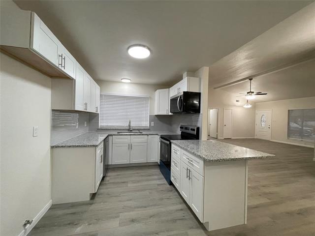 Building Photo - 2113 Glencrest Ln