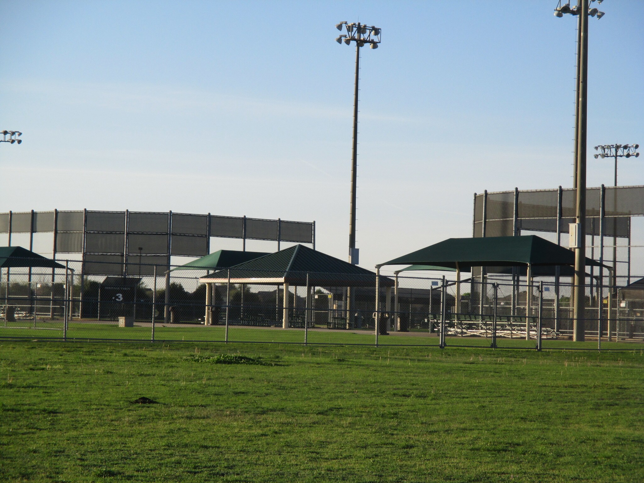 Building Photo - 4522 Oak Shores Dr