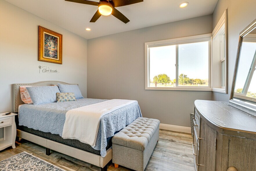 Building Photo - 6600 Thousand Oaks Dr