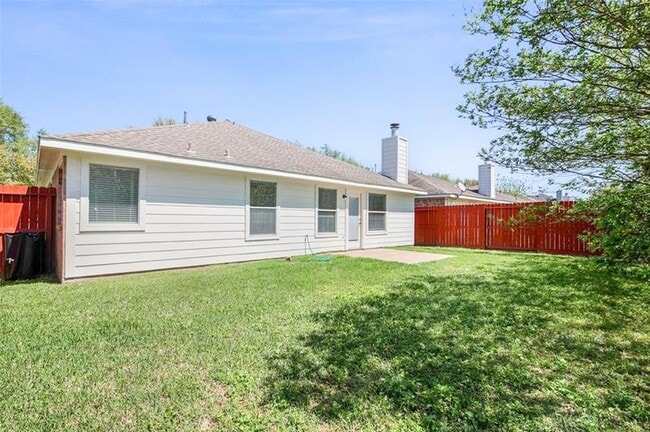 Building Photo - 18115 Rose Hill Park Ln