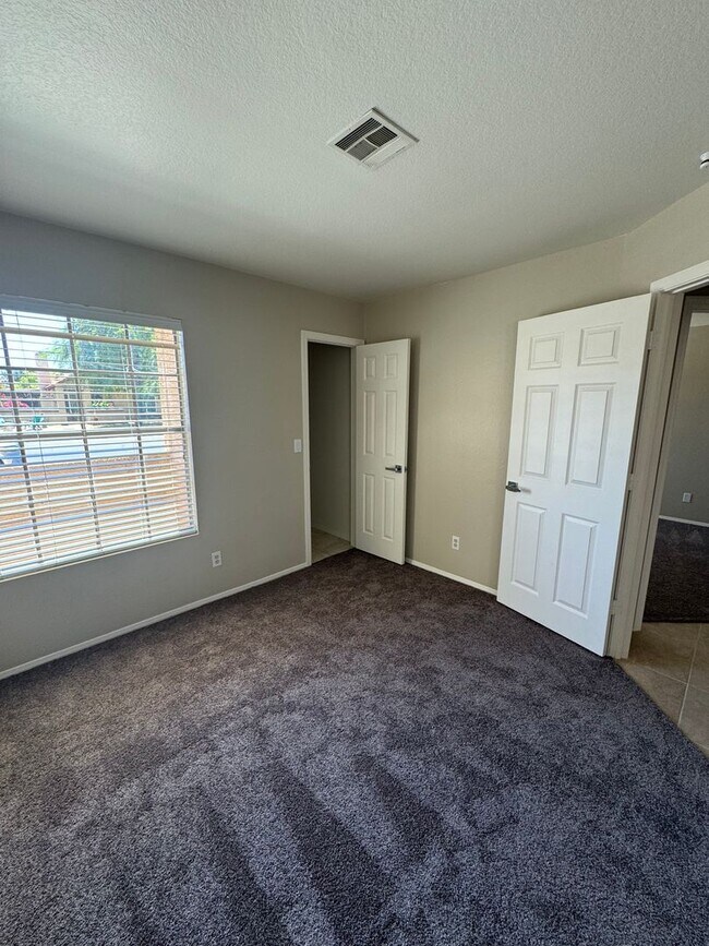 Building Photo - Tempe Home for Rent!