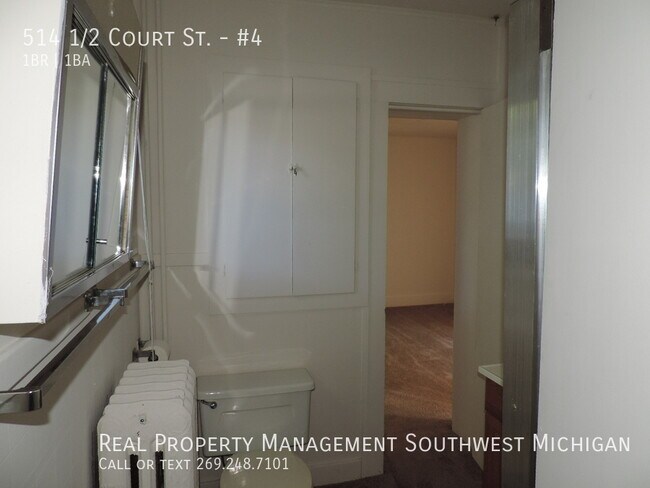 Building Photo - 514 1/2 Court St.-#4