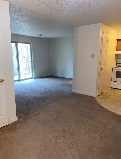 Building Photo - 32 Woodglen Apartment