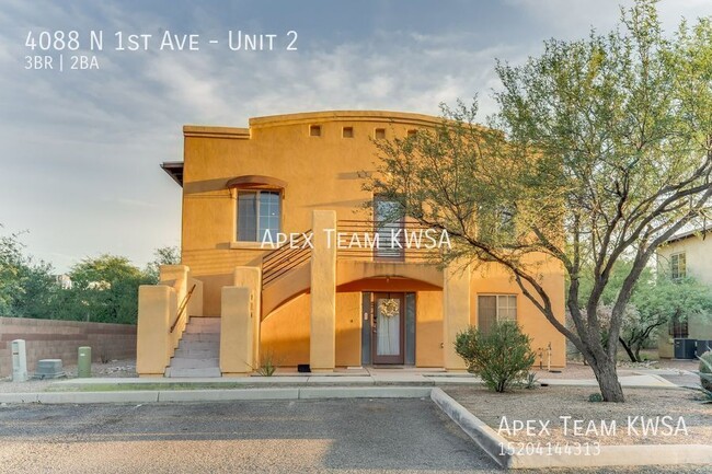 Building Photo - $1170 - Beautiful 3 Bed | 2 Bath Upstairs ...