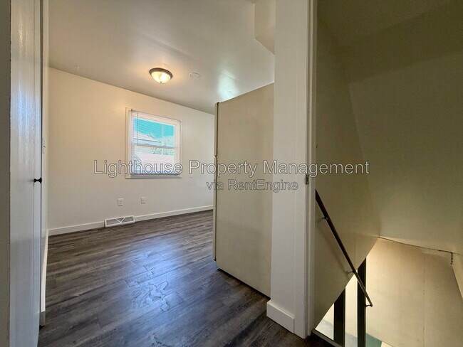 Building Photo - 487 84th St SW