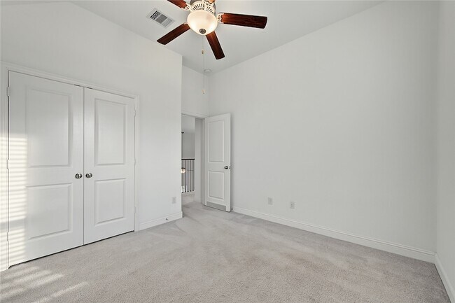 Building Photo - 4802 Albany Shores Ln