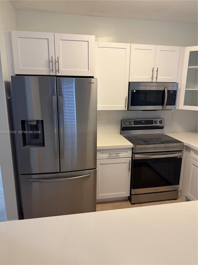 Building Photo - 9128 SW 162nd Pl