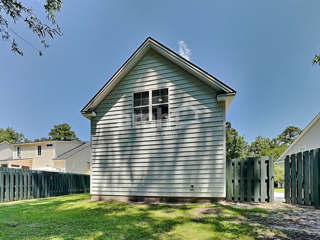 Building Photo - 100 Tupelo Trail