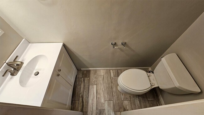 Building Photo - 19522 Lake Hollow Ln