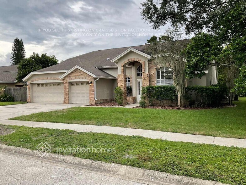 Building Photo - 1450 Thornhill Cir