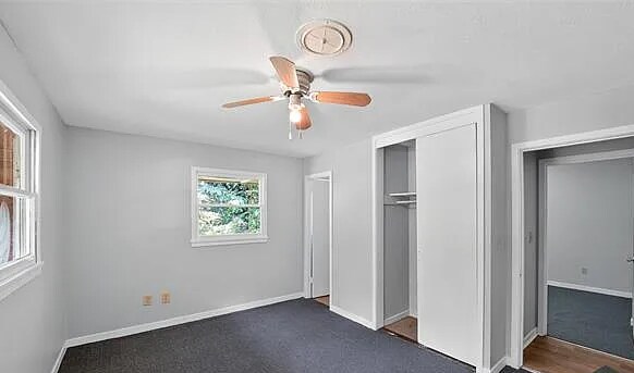 Building Photo - 704 Valleyview Dr