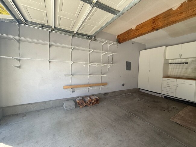 Building Photo - Beautiful Otay Ranch Home with Spacious Floor Plan and Private Backyard