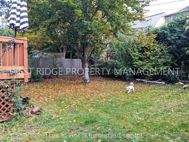 Building Photo - 34 NE Ivy St