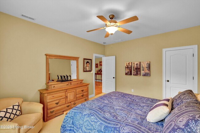 Building Photo - 560 N Hubbards Ln
