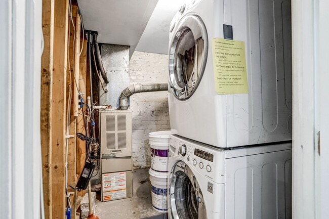 Building Photo - 2BR Basement Apartment | Brightwood