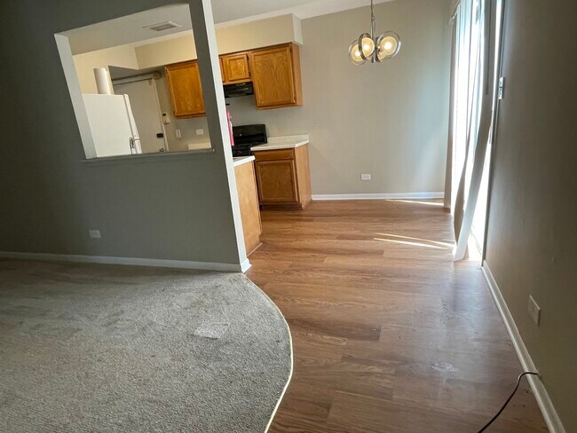 Building Photo - 180 Betty Ct
