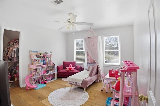 Building Photo - 3644 Springwell Ct