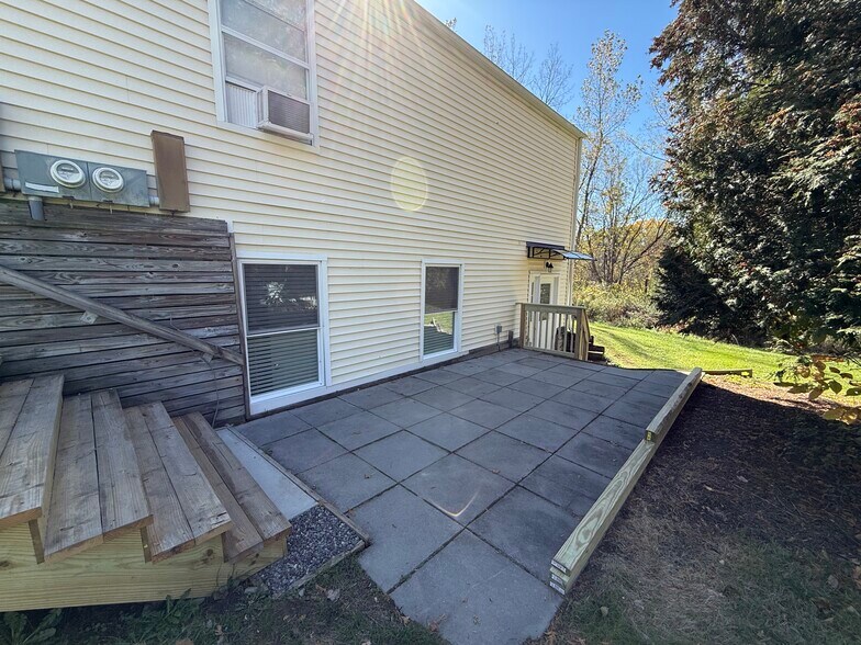 Building Photo - 1479 Slaterville Rd