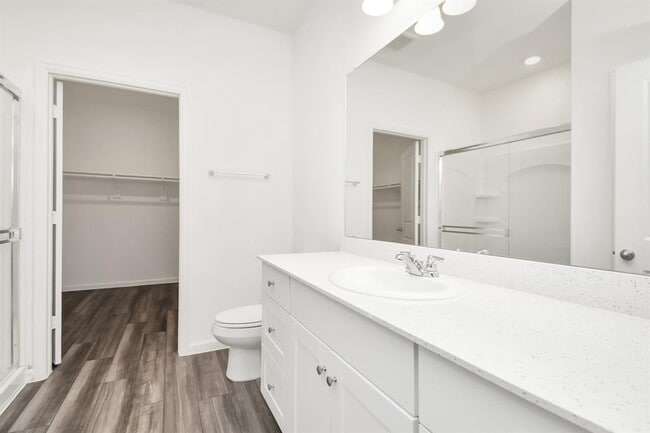 Building Photo - 7807 Royalwood Dr