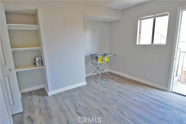 Building Photo - 746 N Eucalyptus Ave