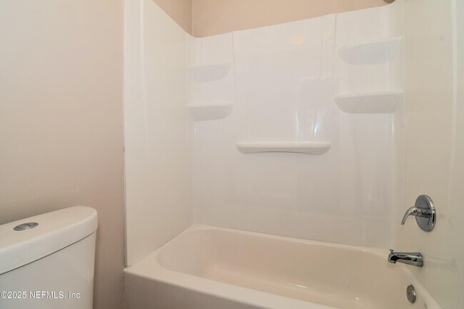 Building Photo - 5123 Somerton Ct