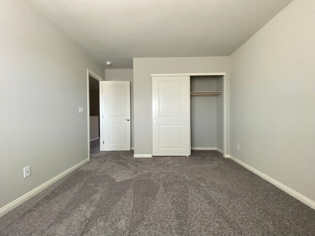 Building Photo - Home for Rent