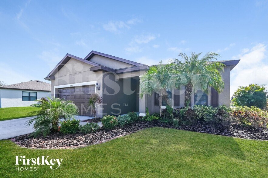 Building Photo - 10431 55th Ct E