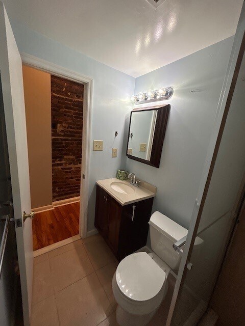 Bathroom - 1302 Rodman St