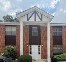 Building Photo - 832 Beacon Pky E