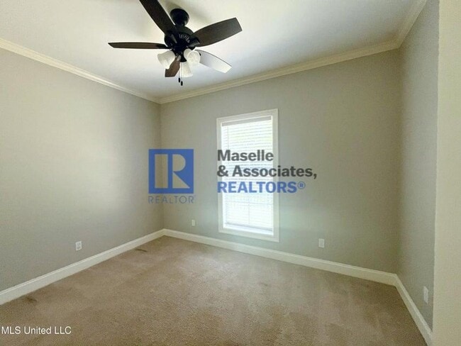 Building Photo - 3 bedroom/2 bath house in 042 Brandon!
