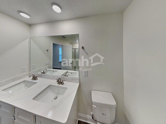 Building Photo - 1019 Grafton Ridge Dr