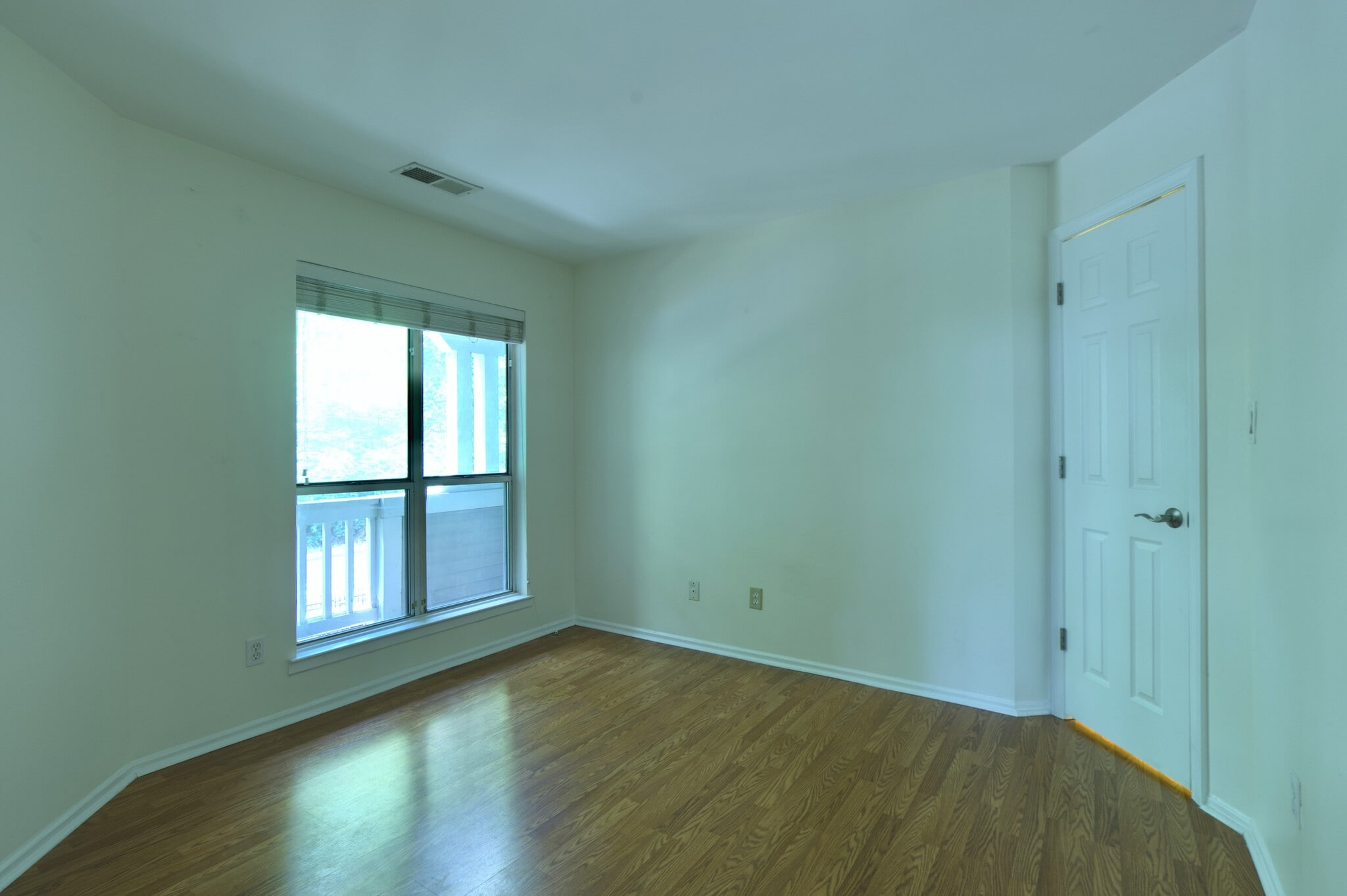 Building Photo - 2512 Cranbrook Ln
