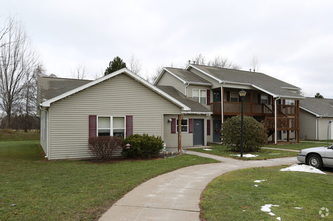 Building Photo - Sandy Creek Apartments