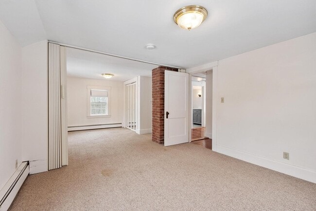 Building Photo - 18 Ayer Rd