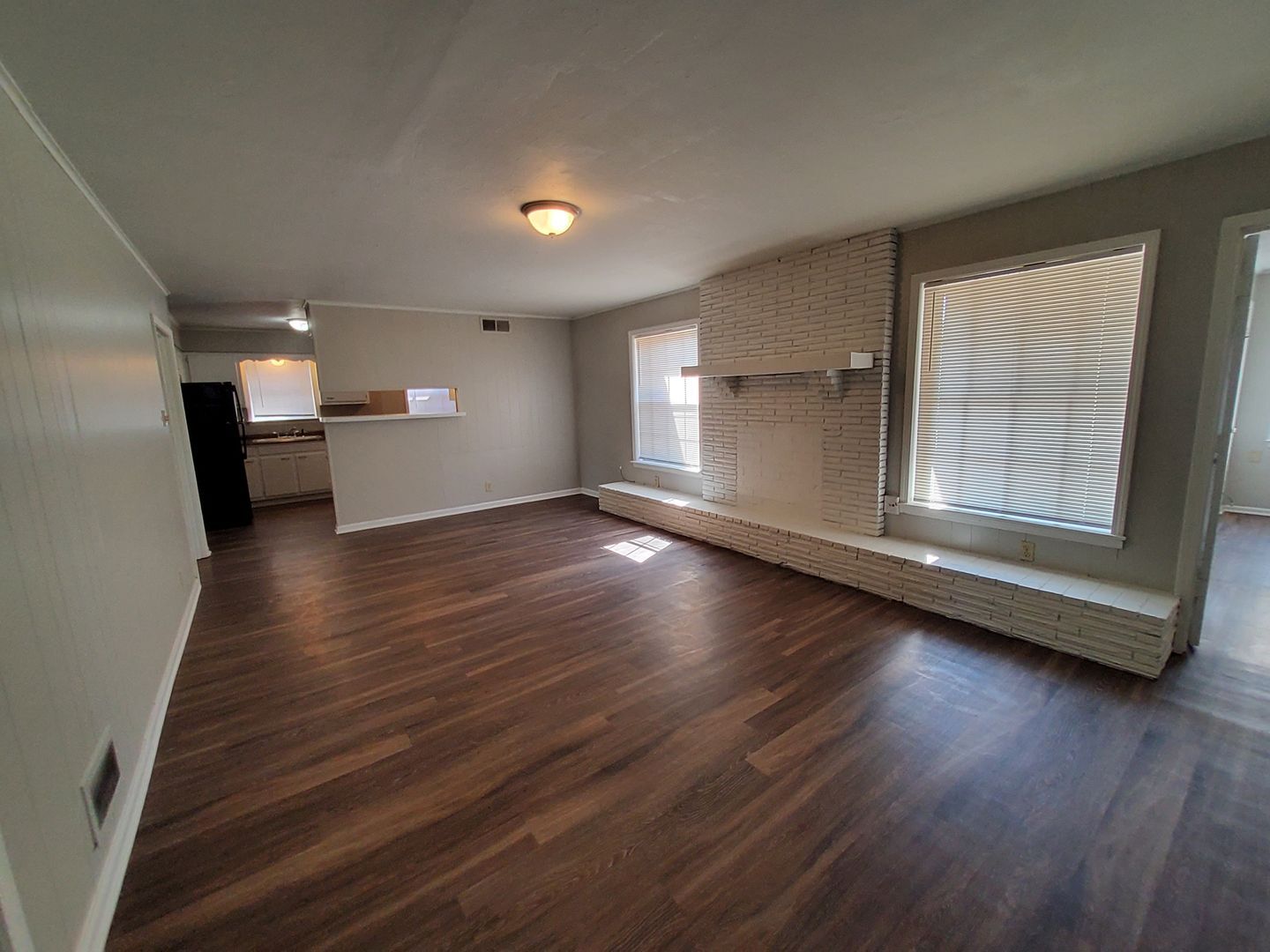 Building Photo - 3985 Bertram Cove