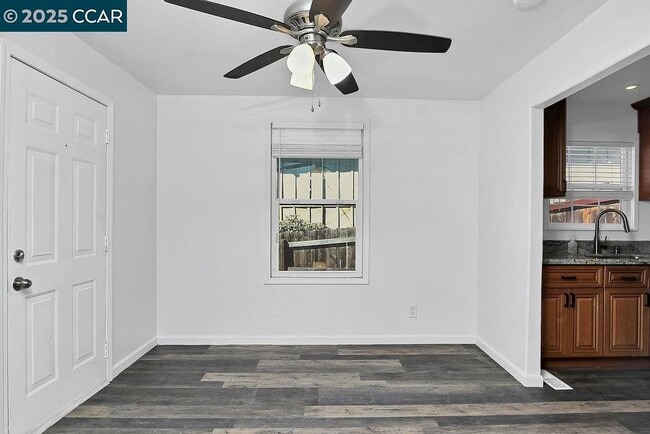 Building Photo - 2381 Monterey Ave