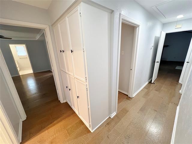 Building Photo - 411 High Brook Dr