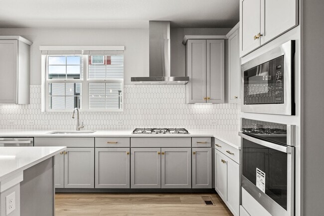 Building Photo - Spacious Family Home in Quiet Neighborhood