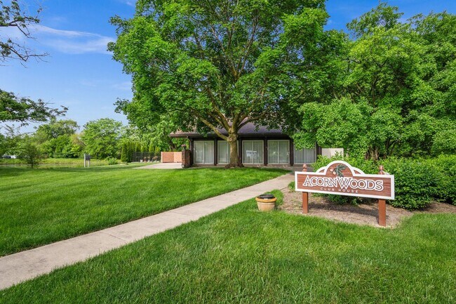 Building Photo - 1995 Tall Oaks Dr