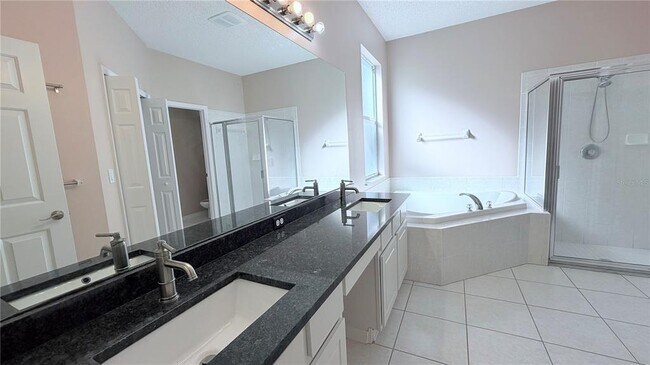 Building Photo - 4712 Mapletree Loop