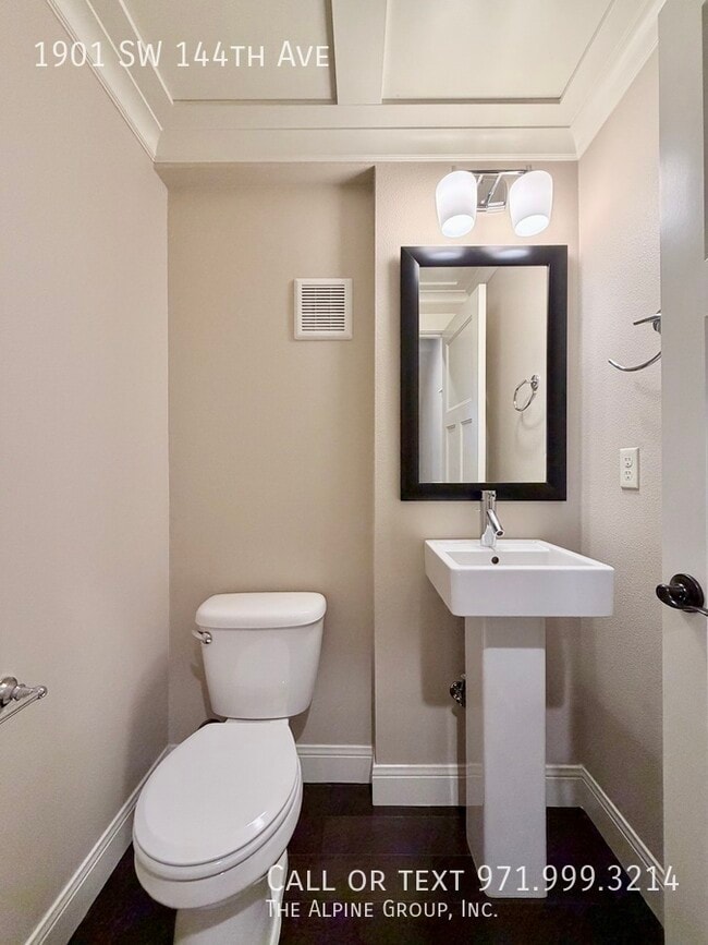 Building Photo - 1901 SW 144th Ave