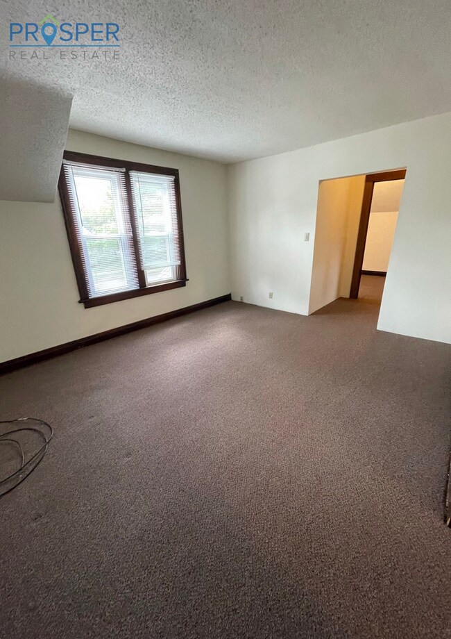 Building Photo - WA810X