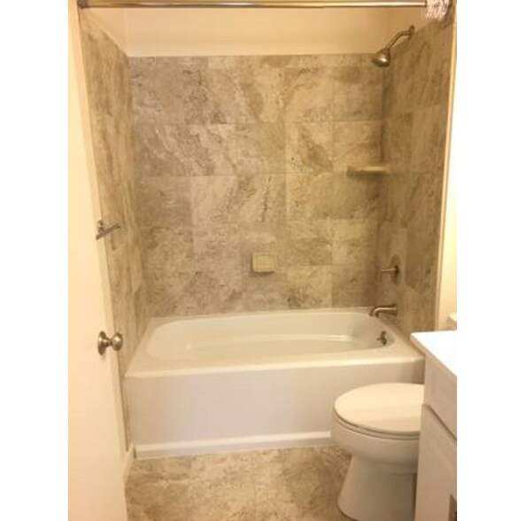 Building Photo - 1846 Primavera Dr