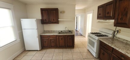 Building Photo - 70-72 Windemere Street