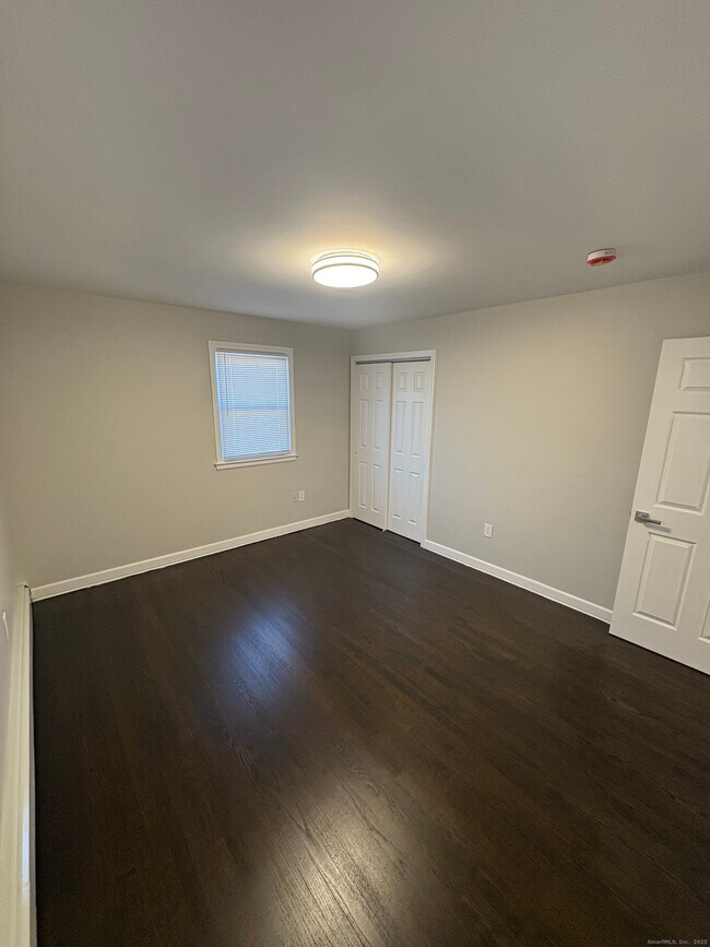 Building Photo - 19 Mill St