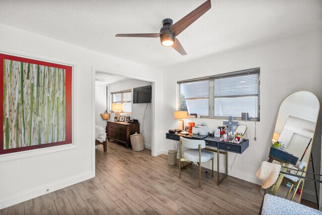 Building Photo - 549 Fairwind Dr